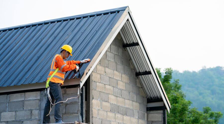 Expert new roof installation services in Ledbetter, KY